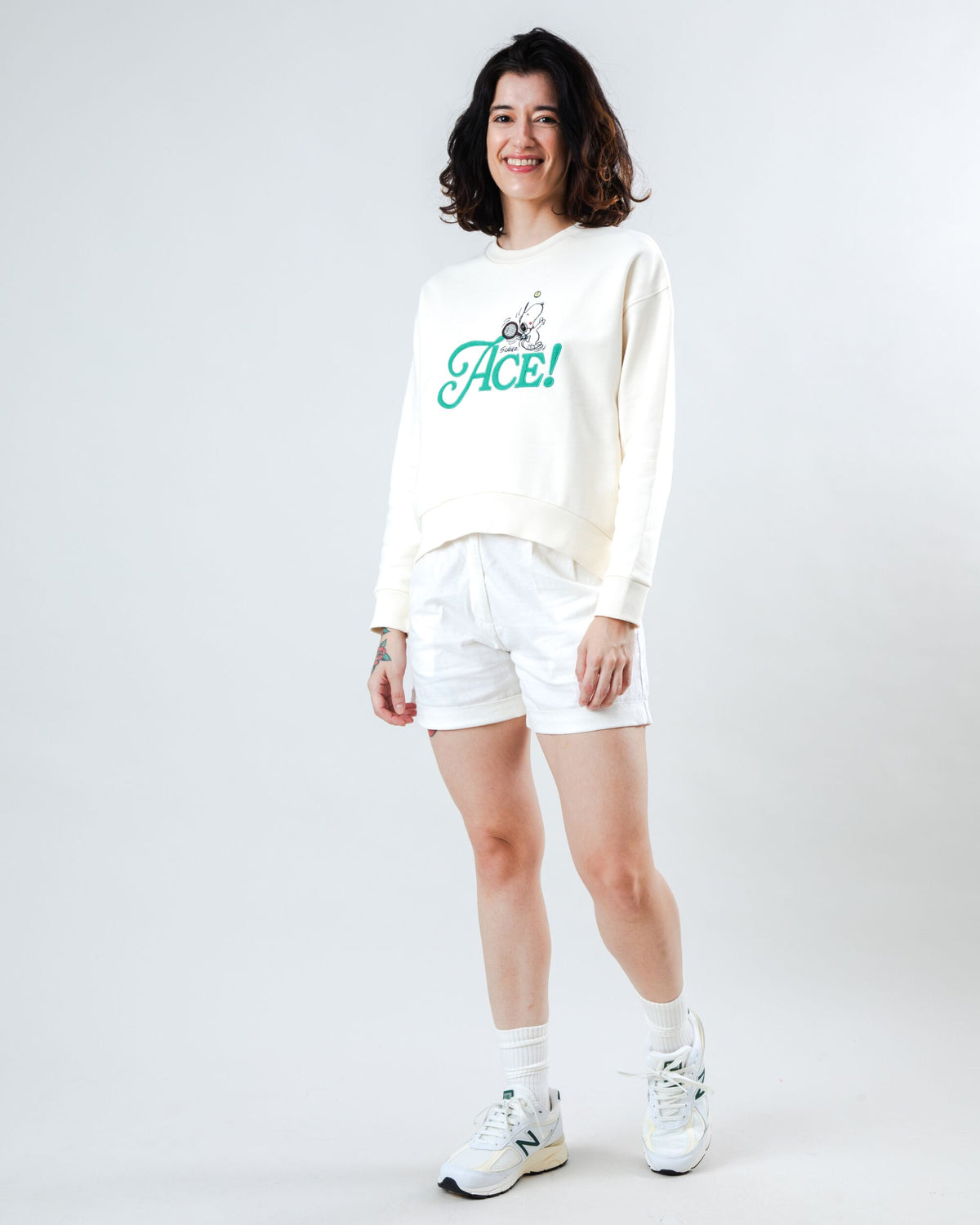 Peanuts Tennis Ace Snoopy Sweatshirt Rounded Hem Ecru