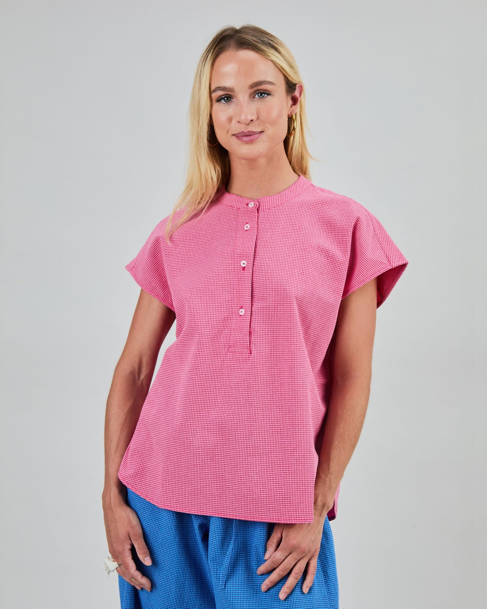 Checks Sleeveless Blouse Pink