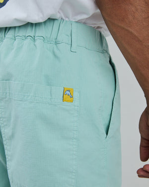 Relaxed Shorts Dolphin light Green